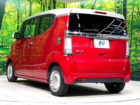 Honda N-BOX Slash