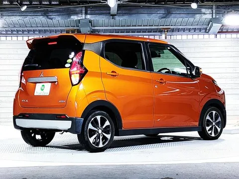 Mitsubishi eK X
