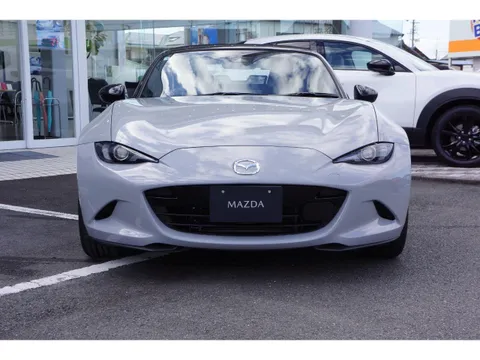 Mazda MX-5 (Roadster)