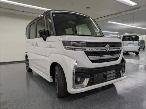 Suzuki Spacia Custom