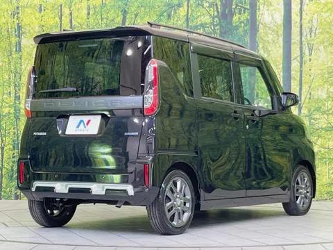 Mitsubishi Delica Mini