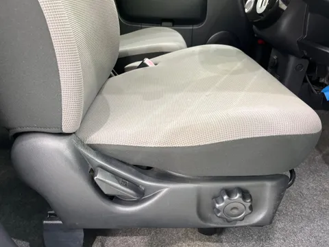 Nissan Otti