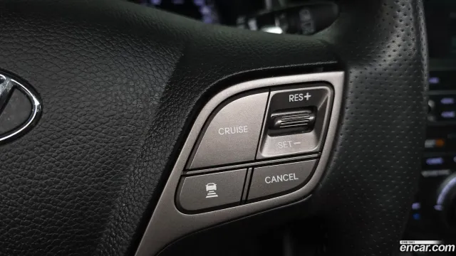 Hyundai Grand Santa Fe (Maxcruz)