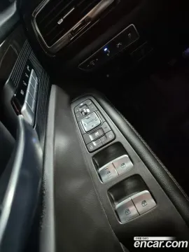 Genesis G90 (EQ900)