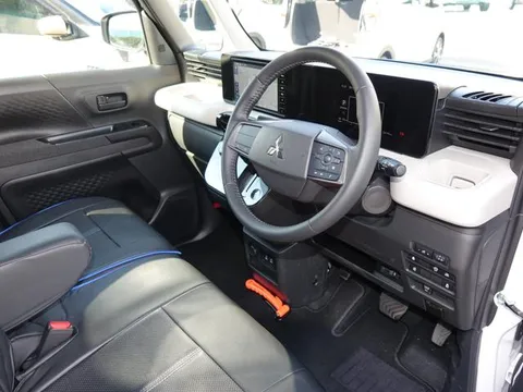 Mitsubishi Delica Mini