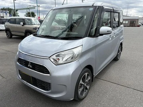 Mitsubishi eK Space