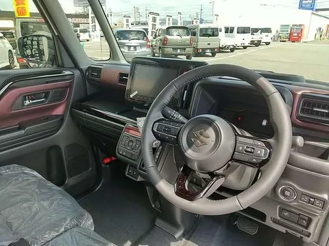 Suzuki Spacia Custom