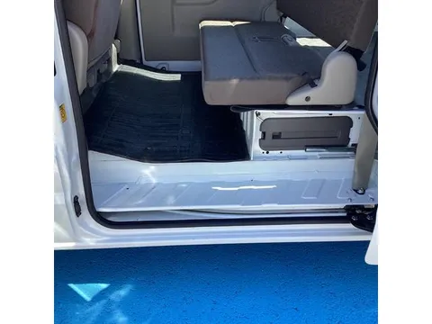 Mitsubishi Minicab Van