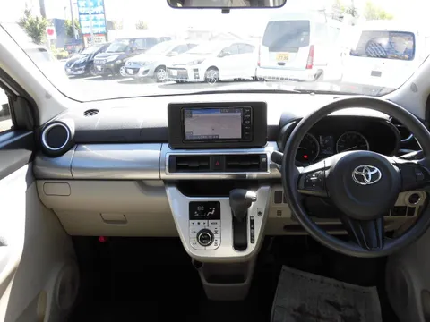 Toyota Pixis Joy