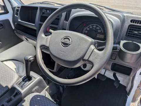 Nissan Clipper Truck