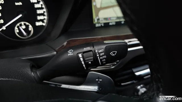 Genesis G90 (EQ900)