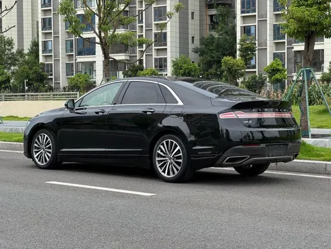 Lincoln MKZ