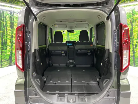Suzuki Spacia Gear