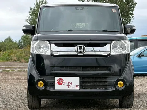 Honda N-BOX Slash