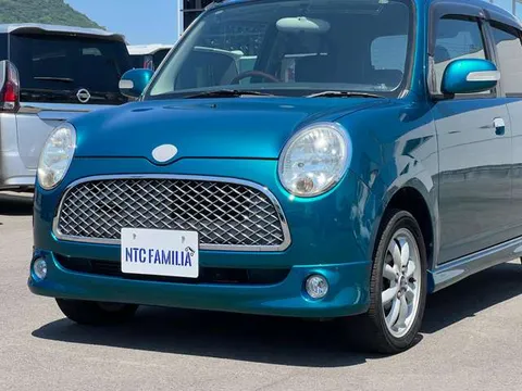 Daihatsu Mira Gino