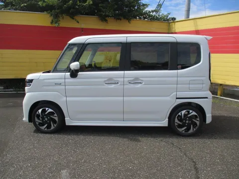 Suzuki Spacia Custom