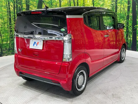 Honda N-BOX Slash