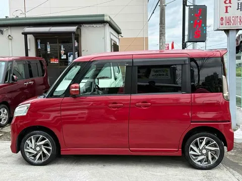 Suzuki Spacia Custom