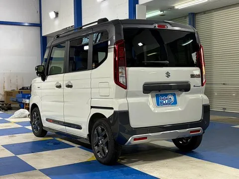 Suzuki Spacia Gear