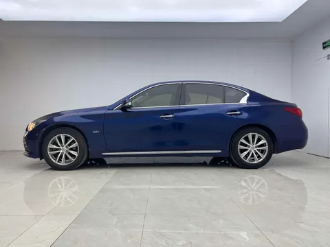 Infiniti Q50L