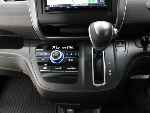 Honda Freed Plus