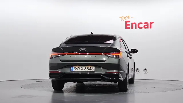 Hyundai Elantra (Avante)