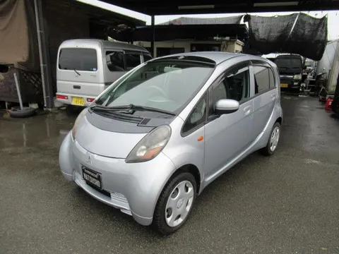 Mitsubishi I