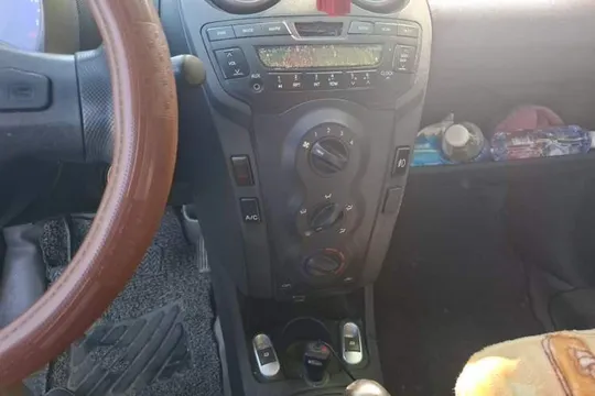 BYD F0