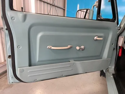 Nissan Pao