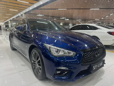 Infiniti Q50L