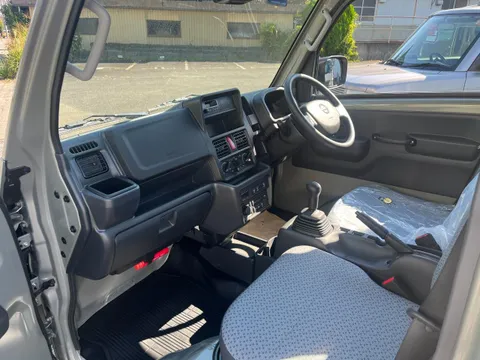 Nissan Clipper Truck
