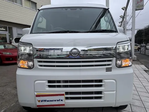 Nissan Clipper Van
