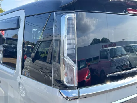 Suzuki Spacia Custom