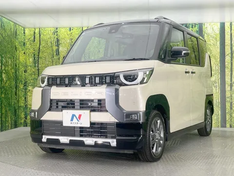 Mitsubishi Delica Mini