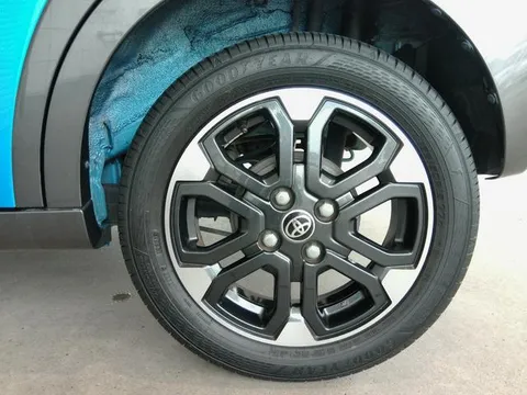 Toyota Pixis Joy