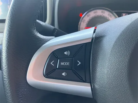 Daihatsu Mira Tocot