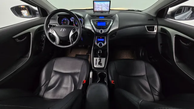 Hyundai Elantra (Avante)