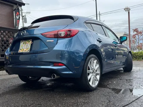 Mazda Axela Sport