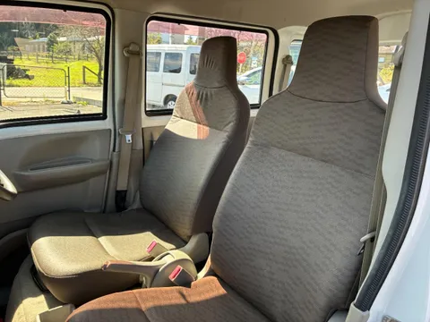 Mitsubishi Minicab Van