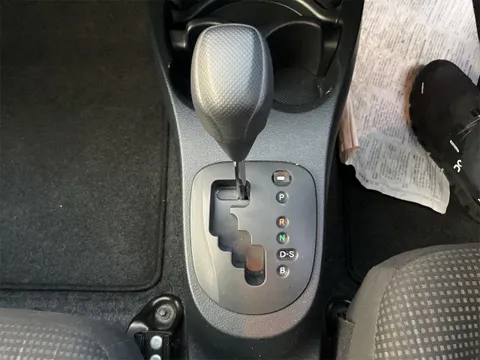 Toyota Yaris (Vitz)