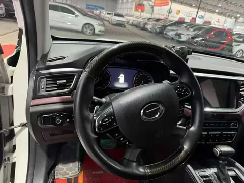 Gac GS8