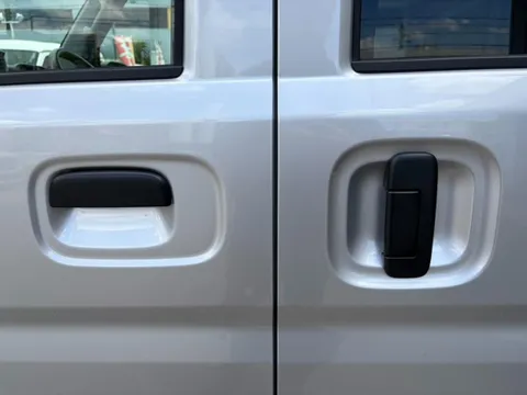 Mitsubishi Minicab Van