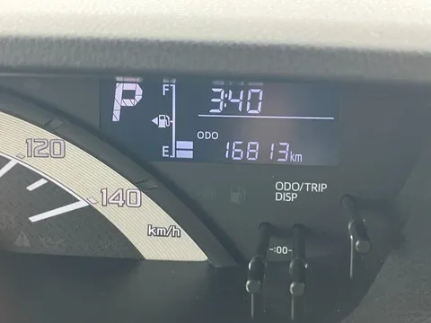 Toyota Pixis Mega
