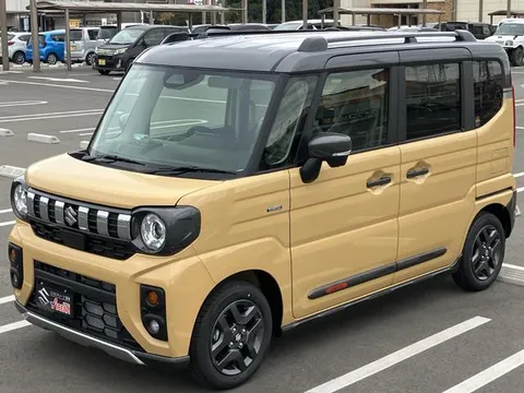 Suzuki Spacia Gear
