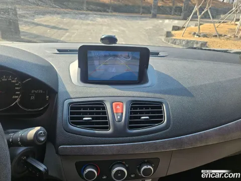 Renault SM3