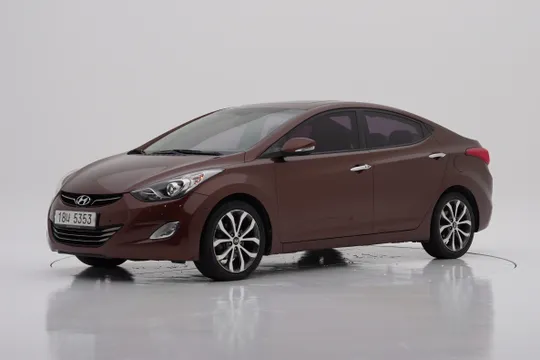 Hyundai Elantra (Avante)