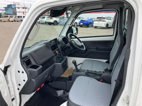 Nissan Clipper Truck