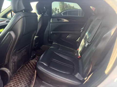 Lincoln MKZ