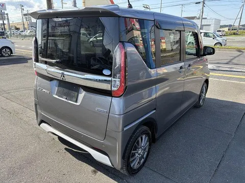 Mitsubishi eK X Space