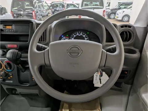 Nissan Clipper